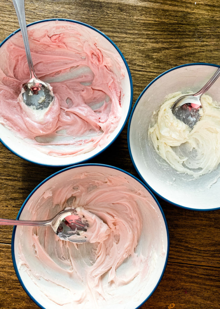 3 bowls of dye free frosting